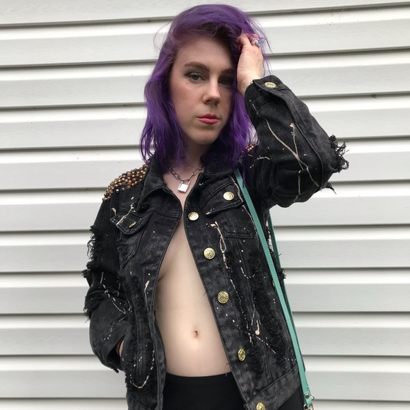 Distressed denim jacket - Picture 3 of 16